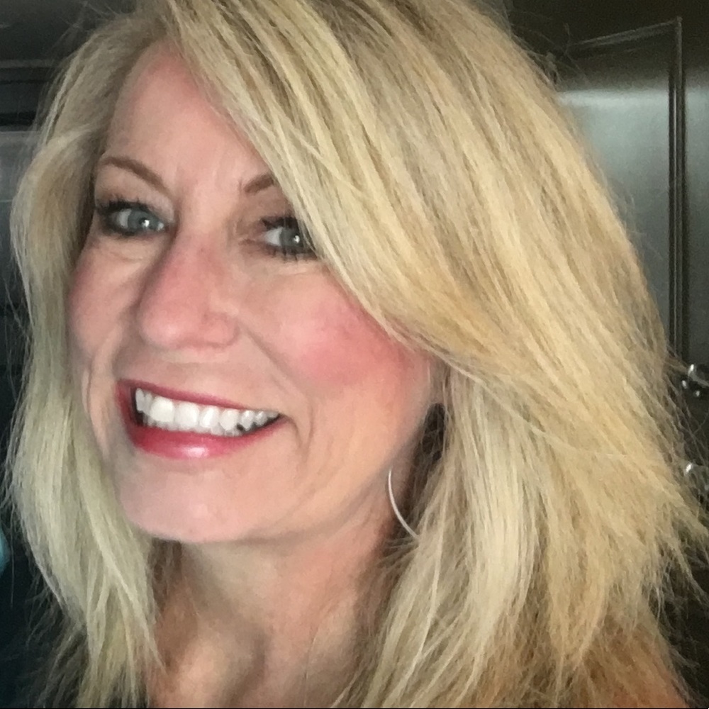Meet your Posher, Carla